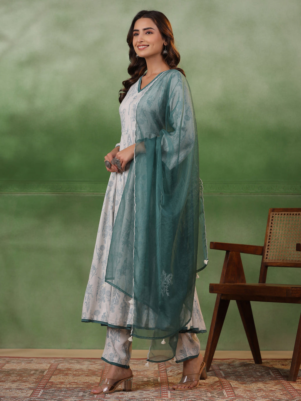 White Floral Printed V-Neck Cotton Kurta Set - SanskrutiHomes 