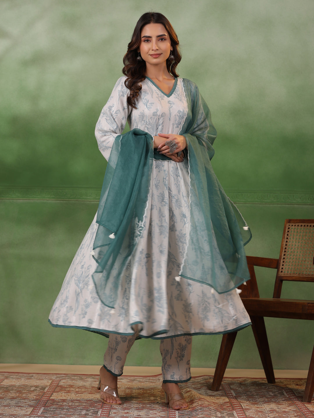 White Floral Printed V-Neck Cotton Kurta Set - SanskrutiHomes 