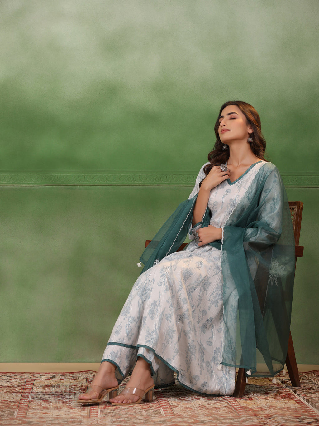 White Floral Printed V-Neck Cotton Kurta Set - SanskrutiHomes 