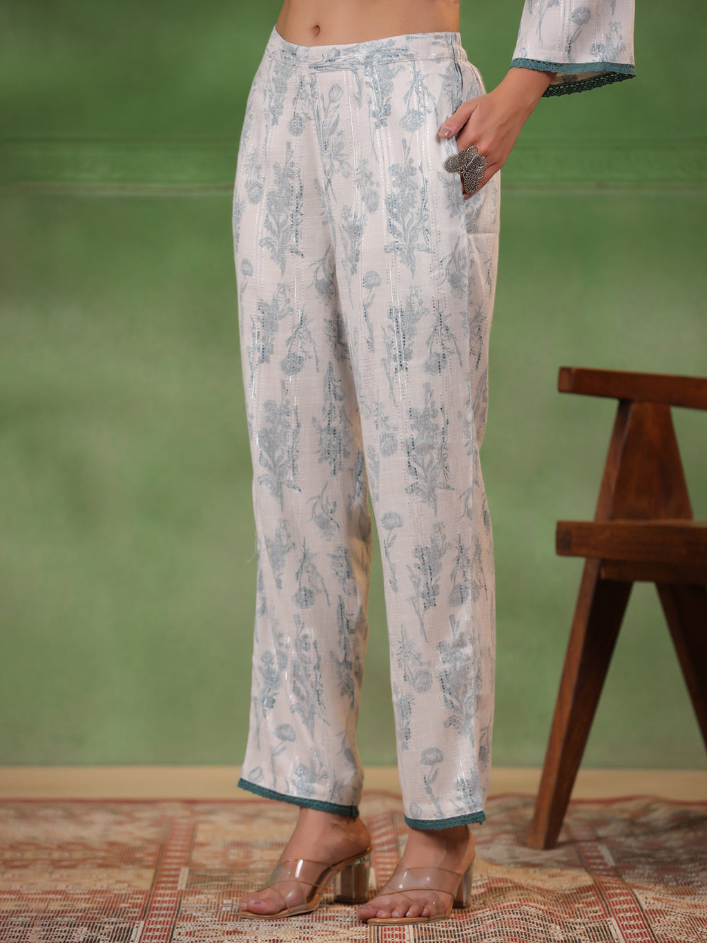 White Floral Printed V-Neck Cotton Kurta Set - SanskrutiHomes 