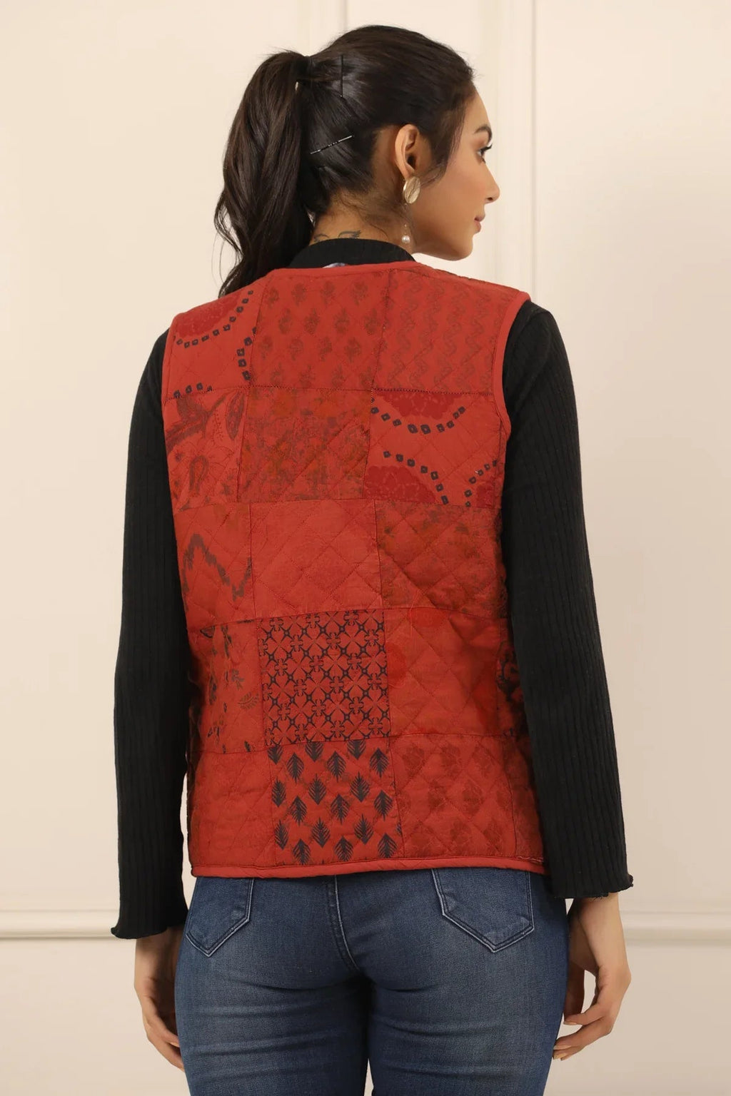 Printed women quilted jacket - SanskrutiHomes 