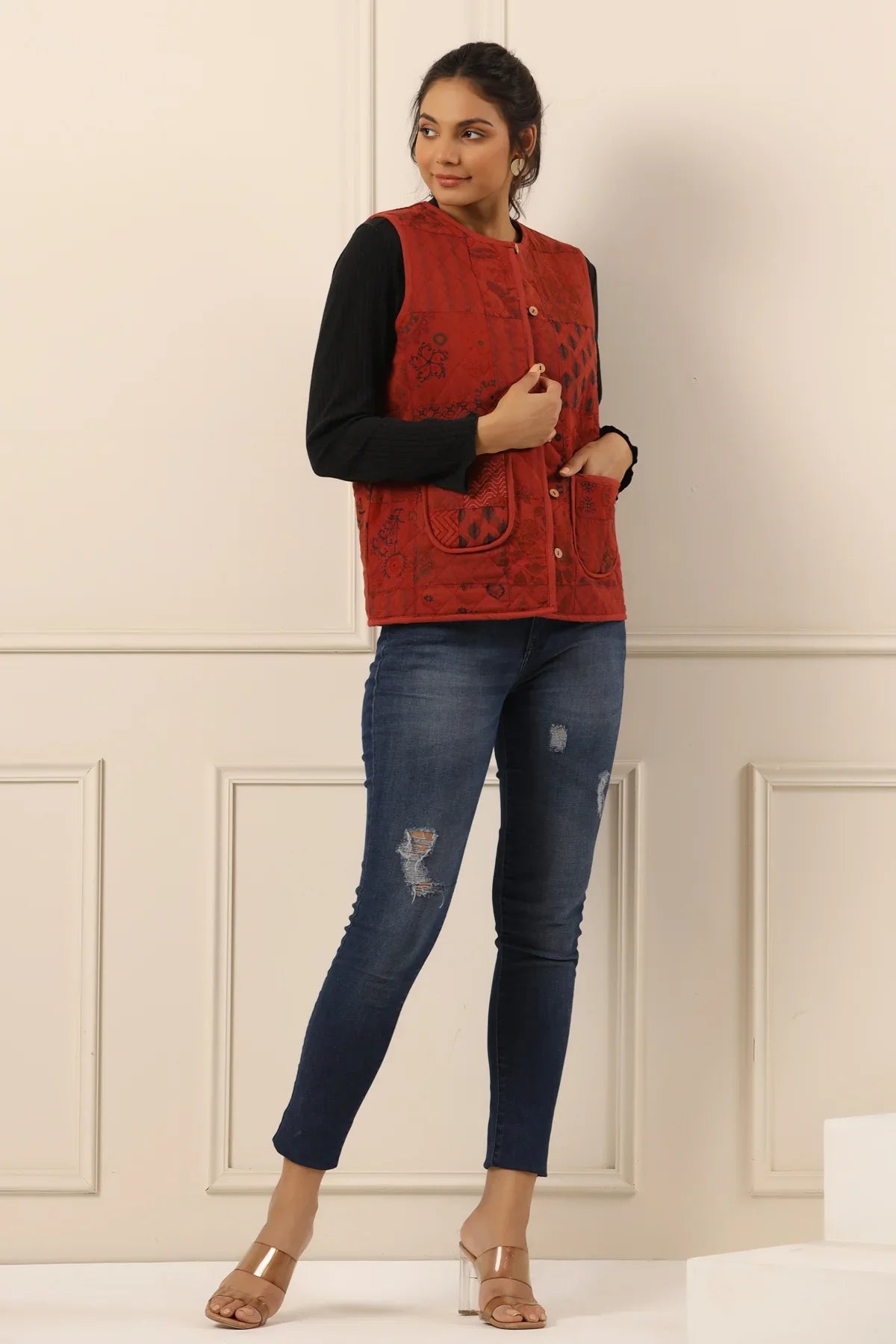 Printed women quilted jacket - SanskrutiHomes 