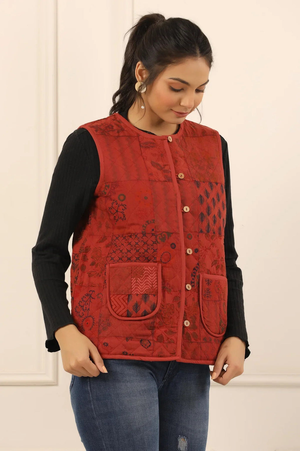 Printed women quilted jacket - SanskrutiHomes 