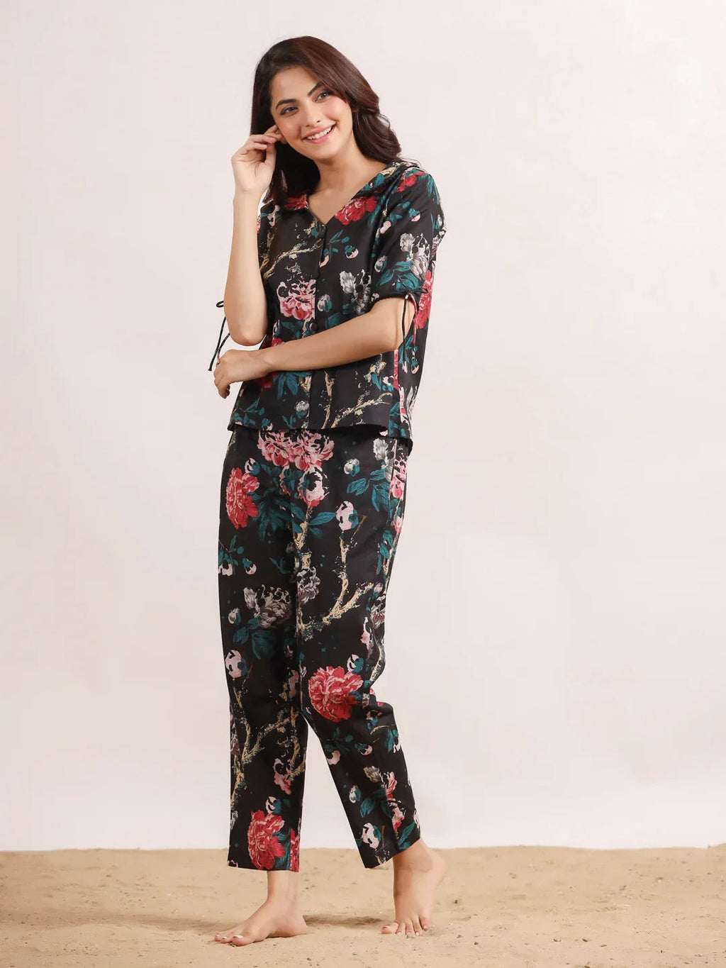 Black floral printed Cotton Printed Night Suit Set with Pajama - SanskrutiHomes 