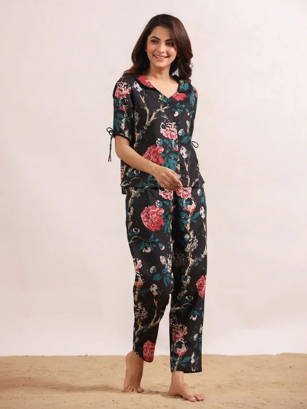 Black floral printed Cotton Printed Night Suit Set with Pajama - SanskrutiHomes 