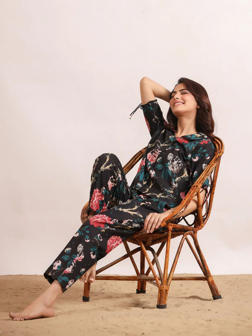 Black floral printed Cotton Printed Night Suit Set with Pajama - SanskrutiHomes 