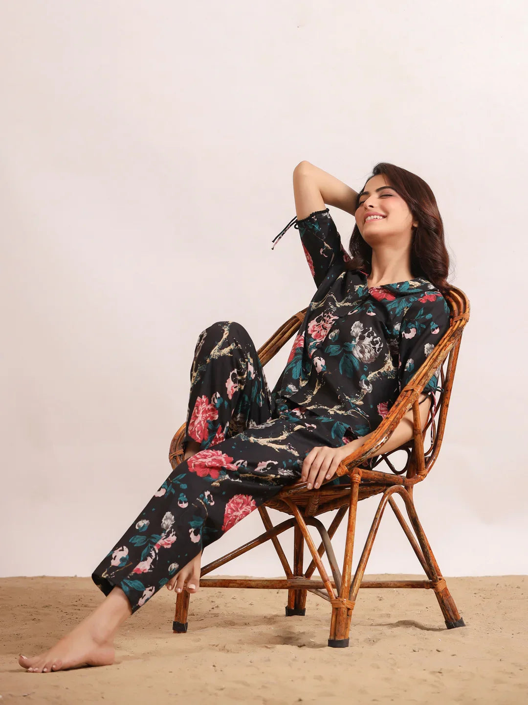 Black floral printed Cotton Printed Night Suit Set with Pajama - SanskrutiHomes 