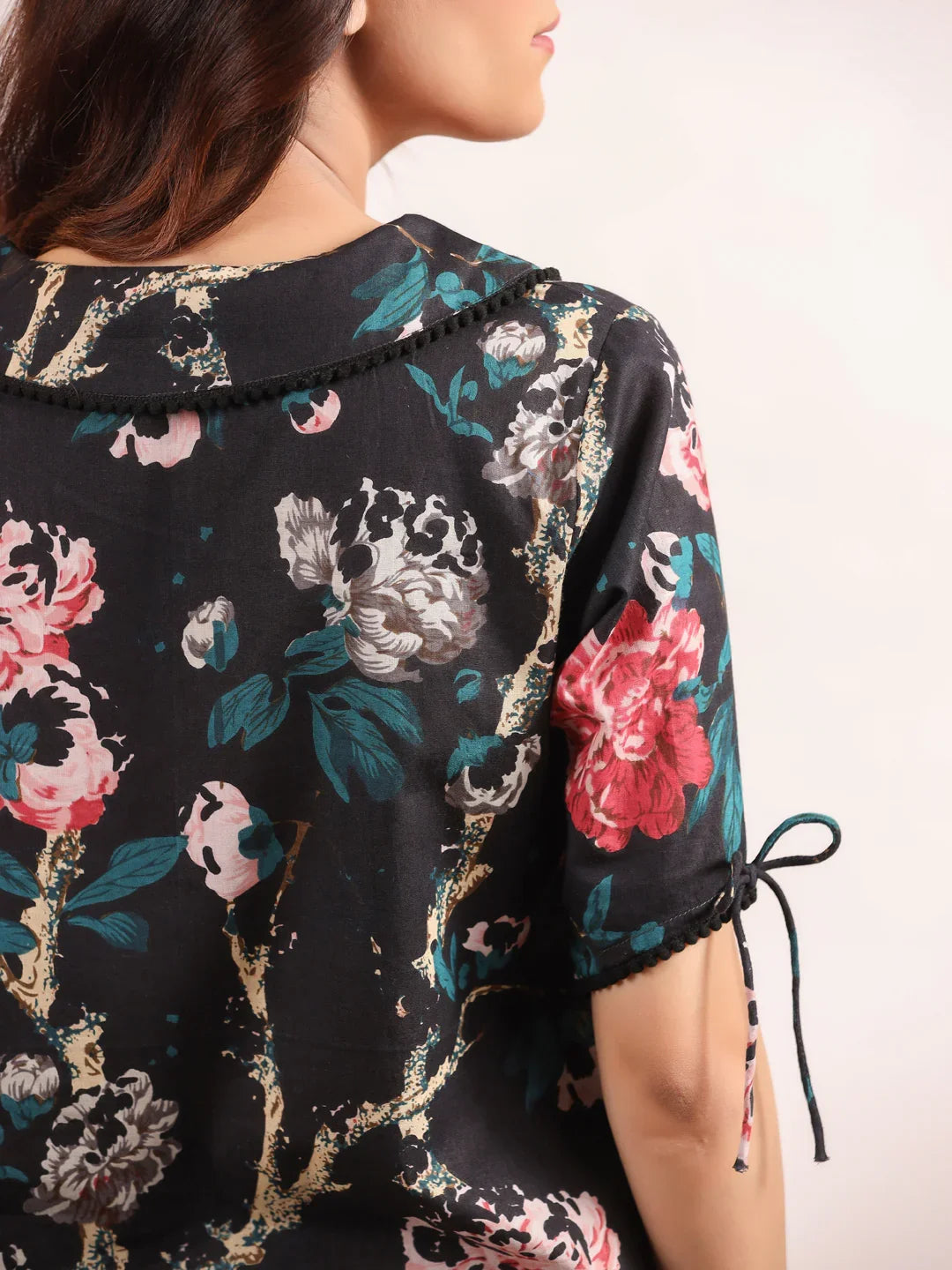 Black floral printed Cotton Printed Night Suit Set with Pajama - SanskrutiHomes 