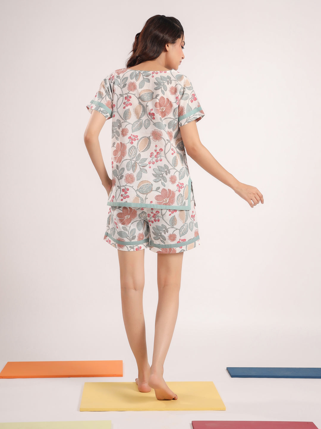 Women's Pure Cotton Floral Print Night suits - SanskrutiHomes 