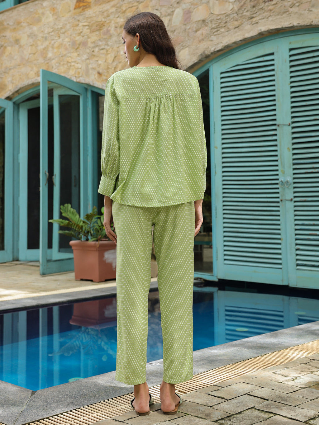 Green Solid Print Night Suit for Women - SanskrutiHomes 