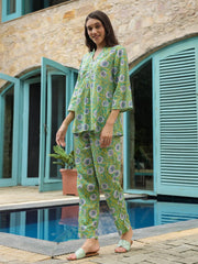 Green Floral Printed Cotton Night Suit Set - SanskrutiHomes 