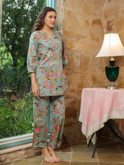 Green Flower Printed Night Suit - SanskrutiHomes 