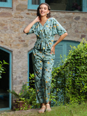 Green Floral Printed Cotton Night Suit Set - SanskrutiHomes 
