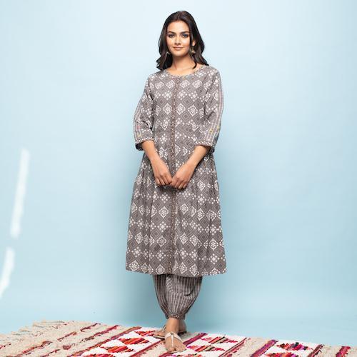 Rang Deep Women Set of Grey Cotton Kurta with Palazzo - SanskrutiHomes 