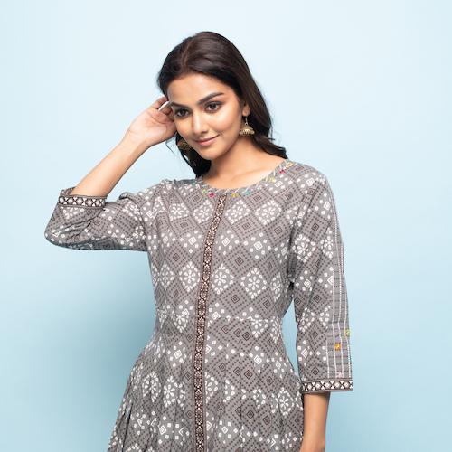 Rang Deep Women Set of Grey Cotton Kurta with Palazzo - SanskrutiHomes 