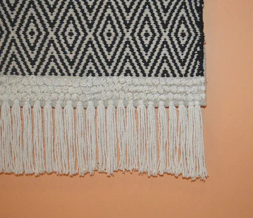 Hand-weaved Black & White Wall Hanging - SanskrutiHomes 