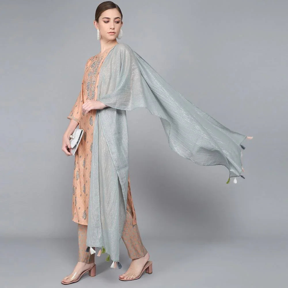 PEACH MUSLIN WOMEN'S KURTA PAJAMA DUPATTA SET - SanskrutiHomes 