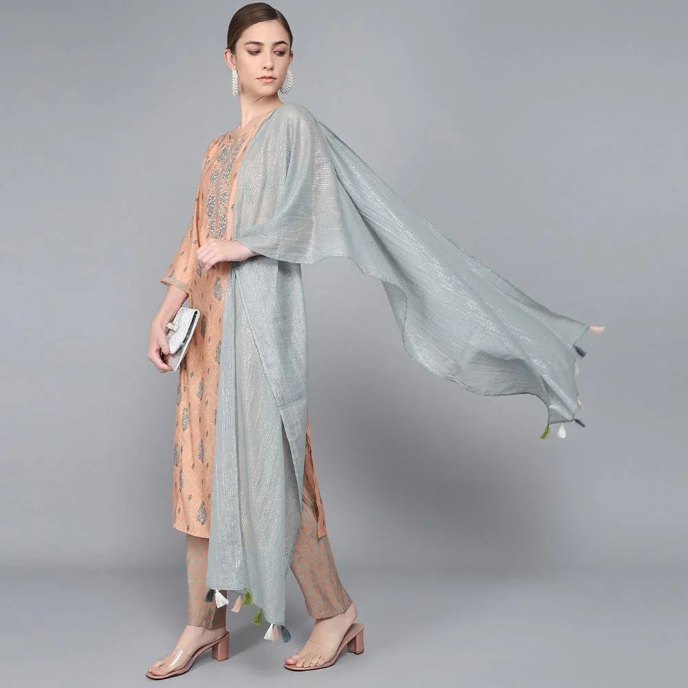 PEACH MUSLIN WOMEN'S KURTA PAJAMA DUPATTA SET - SanskrutiHomes 