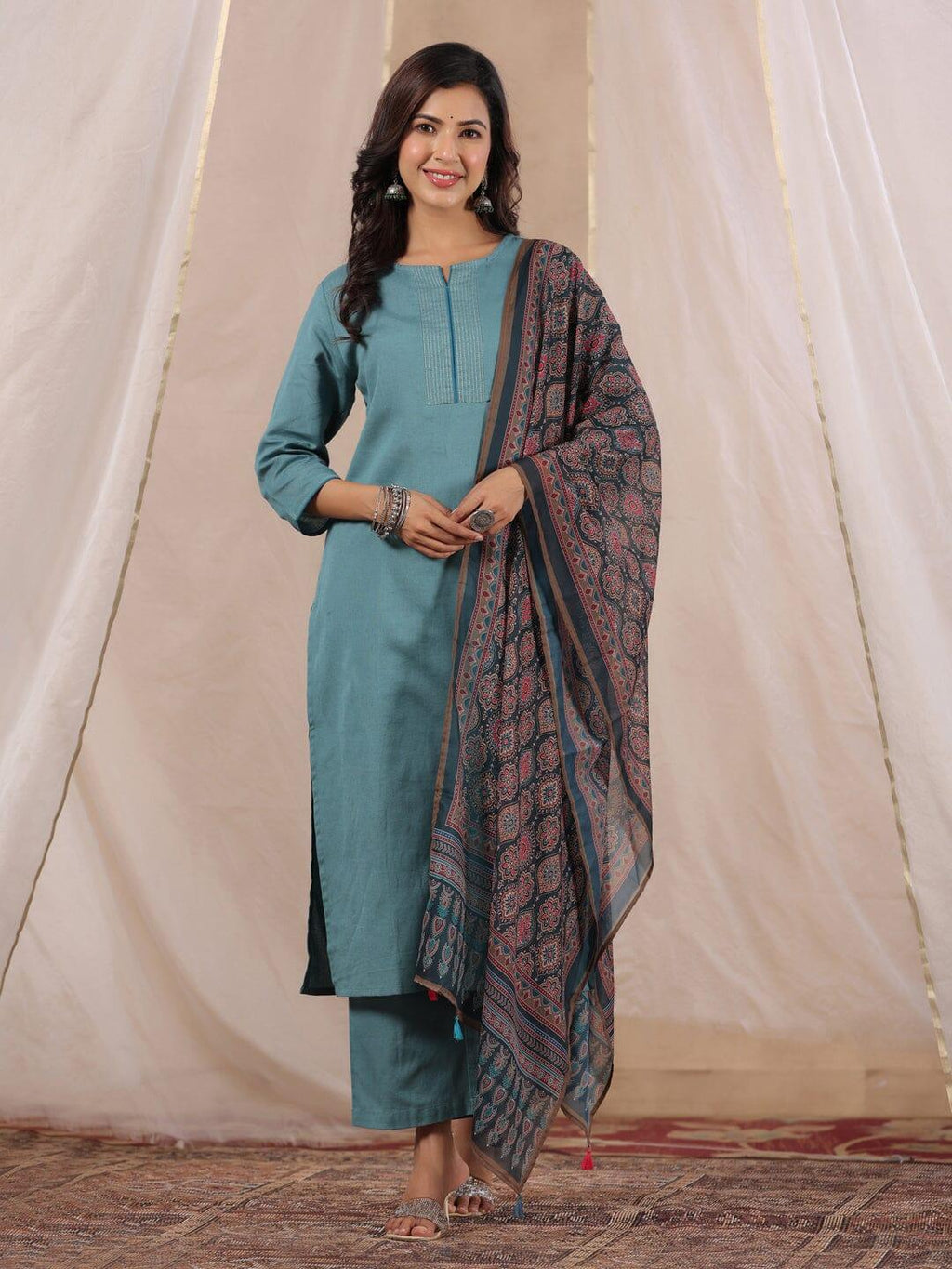 Women Cotton Flex Kurta Set With Chiffon Dupatta - SanskrutiHomes 